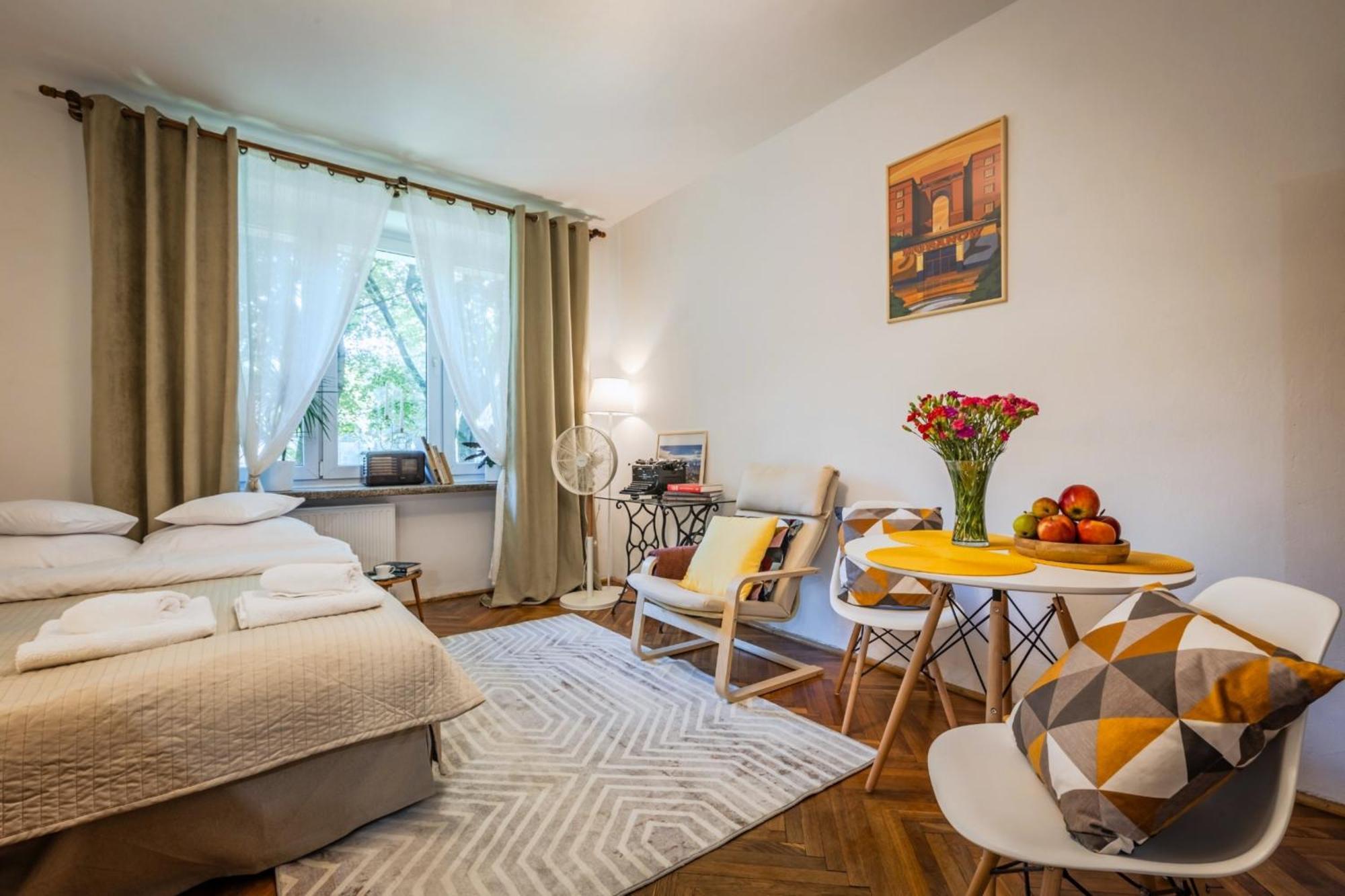 Na Muranowie - Mieszkanie Z Historia I In Muranow - A Flat With Warsaw History Zewnętrze zdjęcie